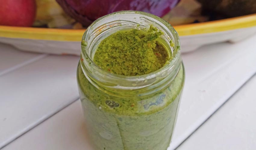 Pesto di ciuffi di carota